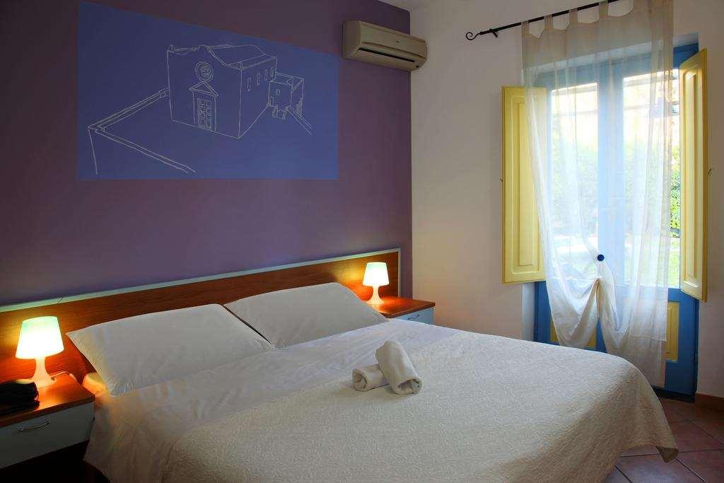 Hotel Solcalante Procida Pokoj fotografie